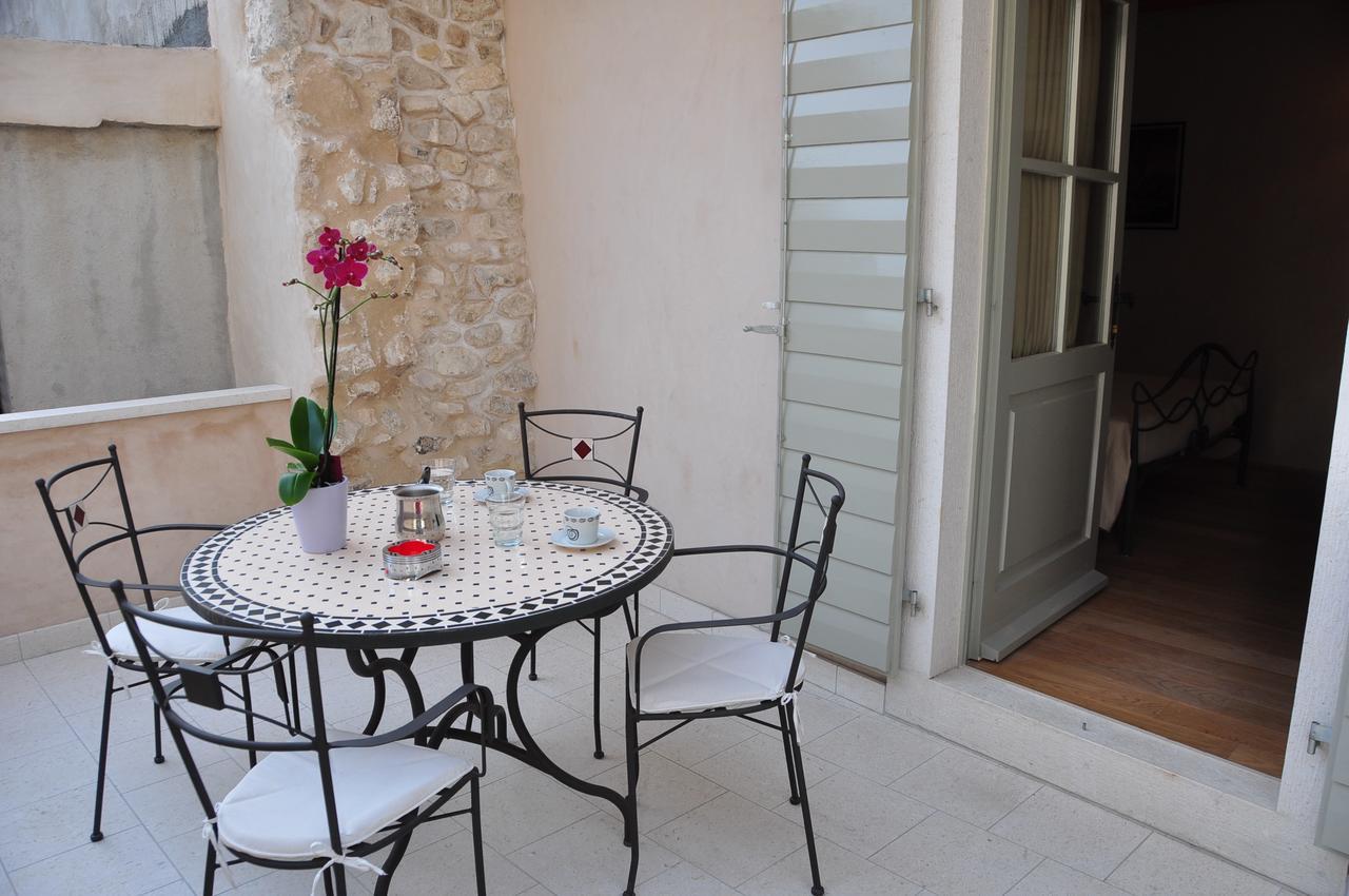 Villa Mama - Traditional Apartments In Omis, Free Parking Exterior photo